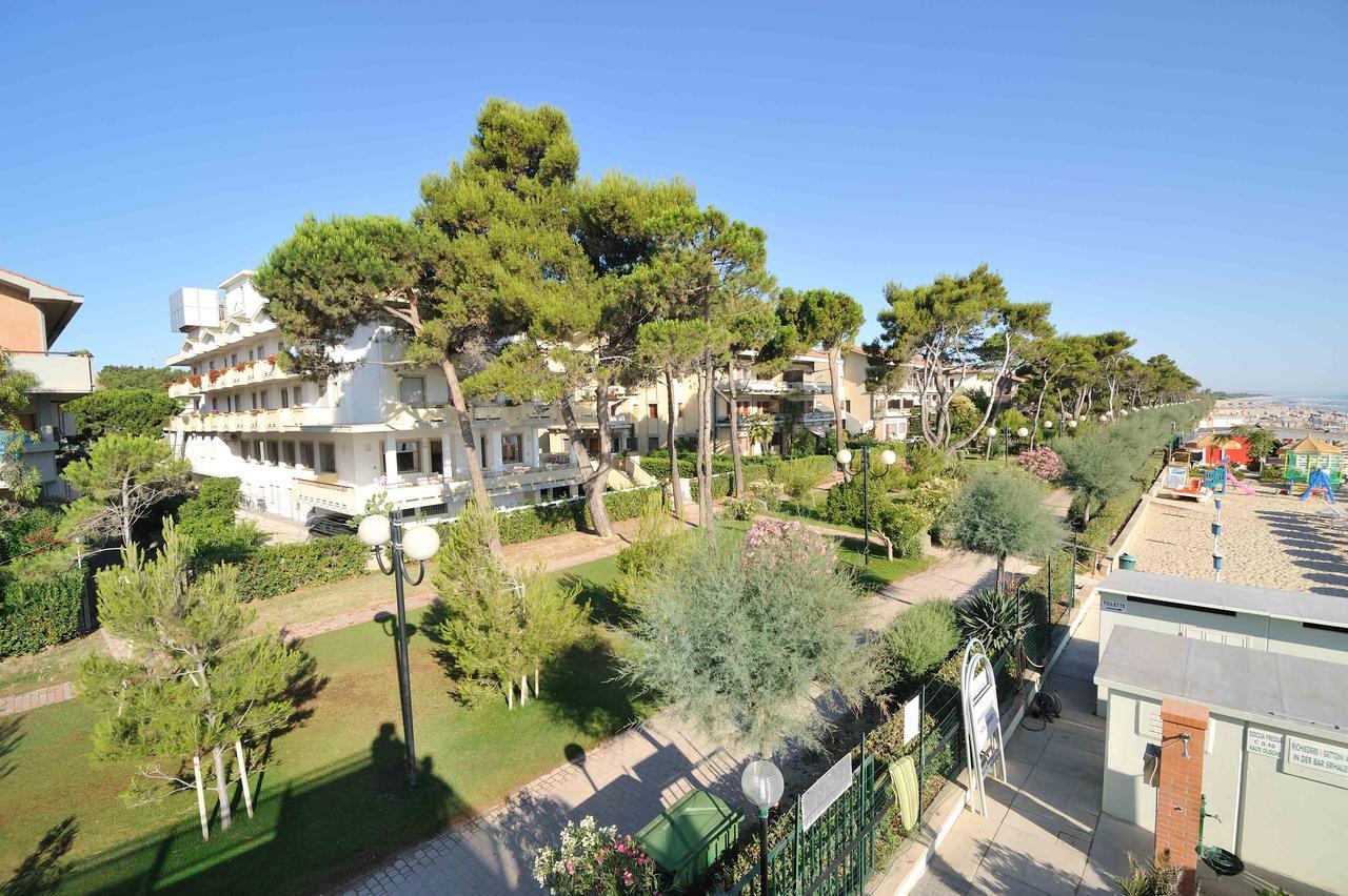 Hotel Abruzzo Pineto Dış mekan fotoğraf