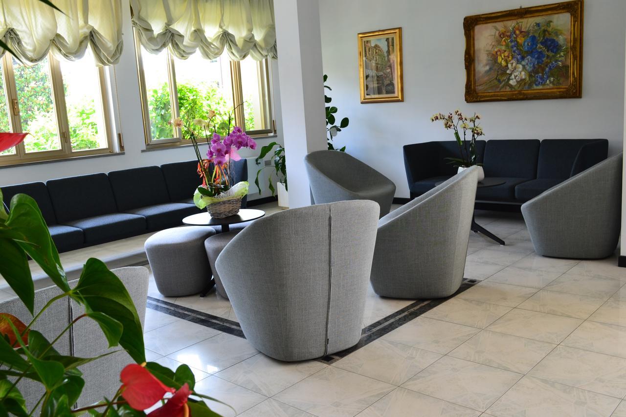 Hotel Abruzzo Pineto Dış mekan fotoğraf